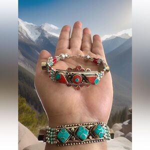 Vintage & Handcrafted Artisan Ethnic Tribal Bracelet Inlay Stones Set In Silver